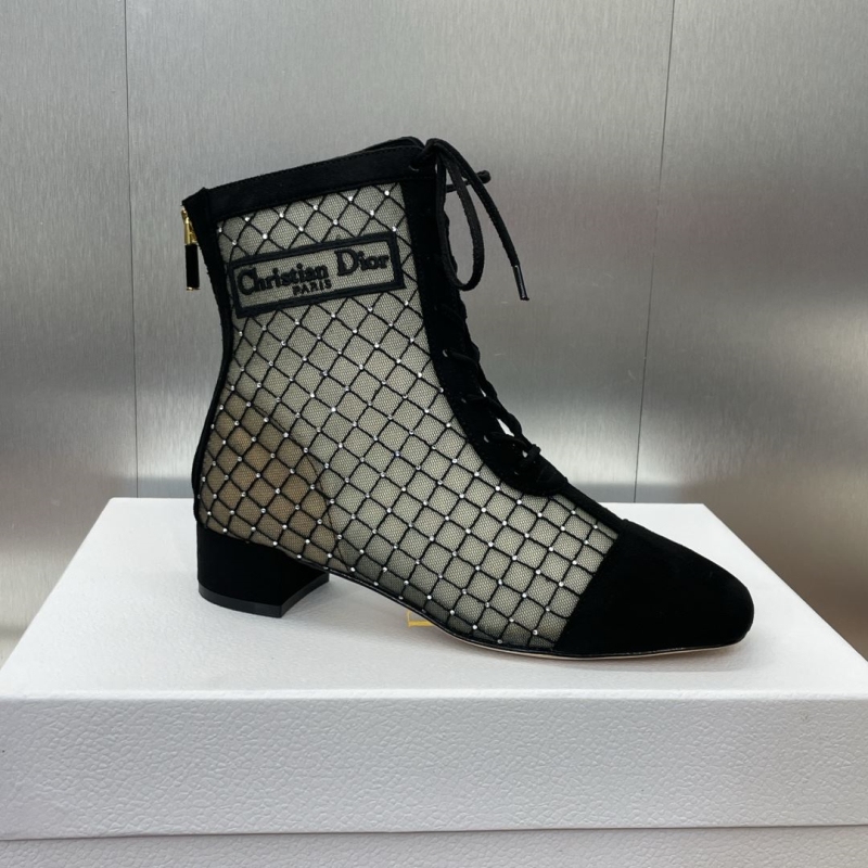 ch**an D*or boots
